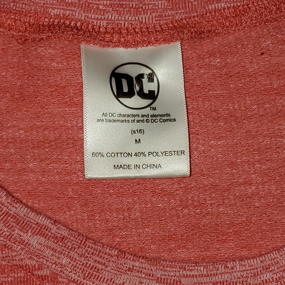 ❤ DC wonder woman sweatshirt - Picture 3 of 3